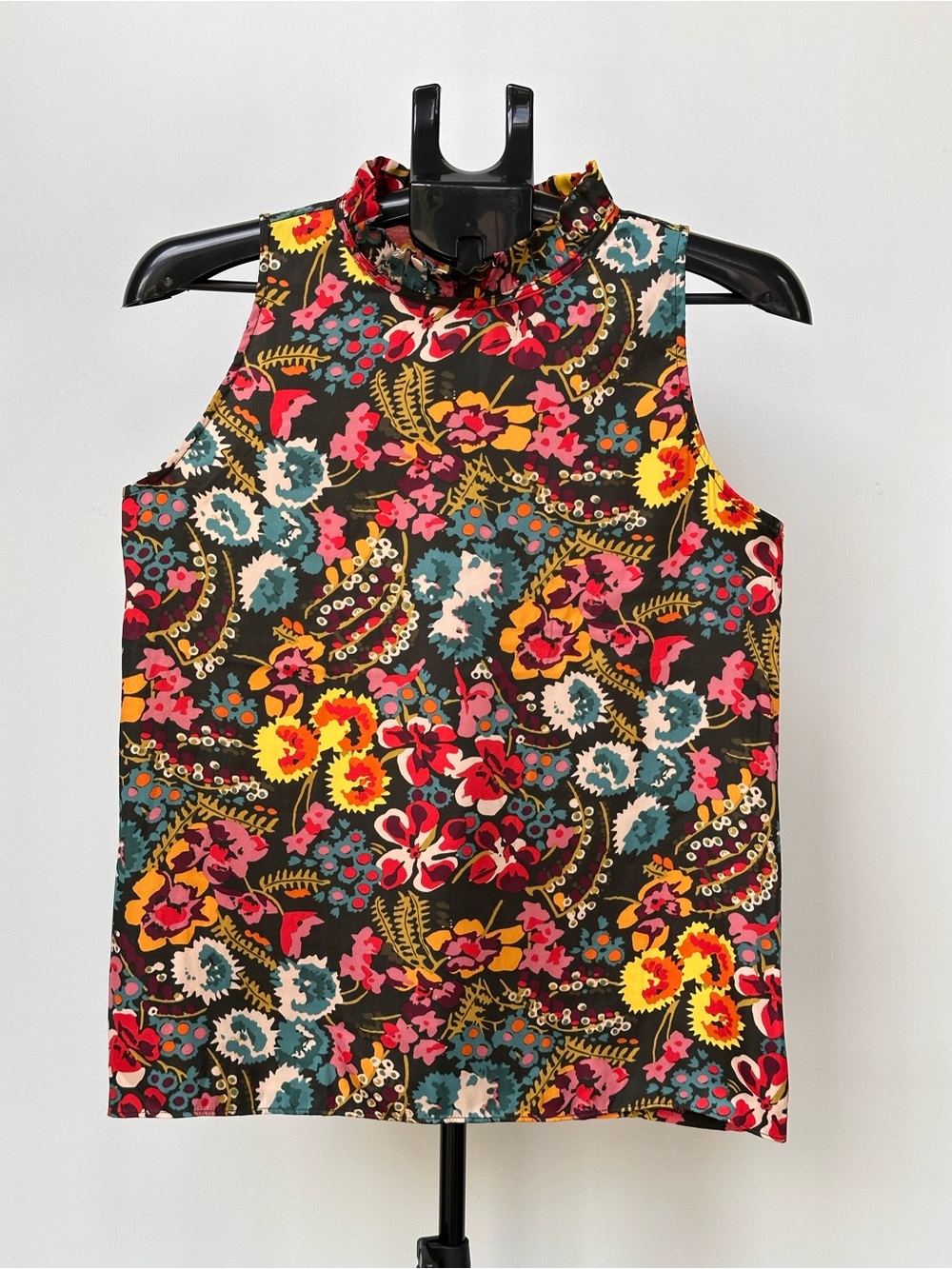 LOFT Ruffle Halter Neck Vibrant Floral Sleeveless Top Blouse Women’s Size S